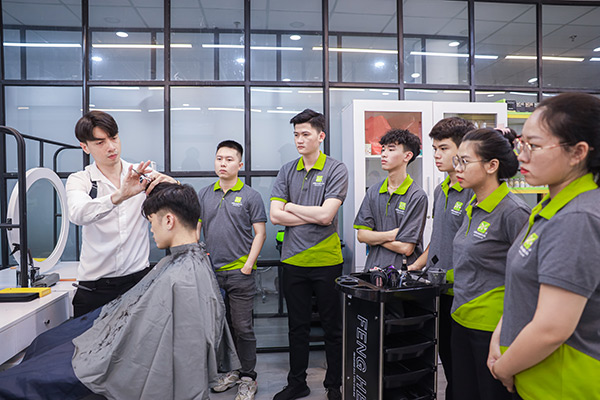 Học Quản Lý Hair Salon Chuyên Nghiệp