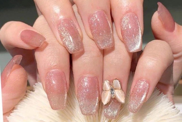 Mẫu Nail Mắt Mèo Sành Điệu