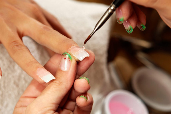 Học nghề nail bao nhiêu tiền