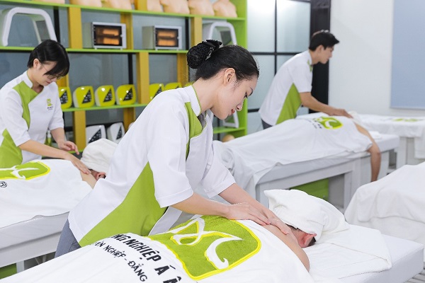 40 tuổi học nghề spa