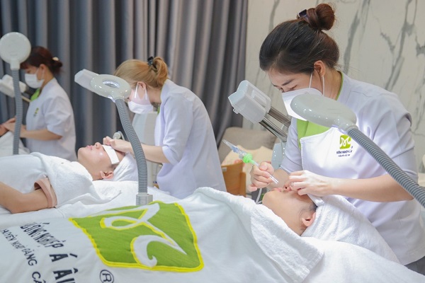 học spa có cần bằng cấp không