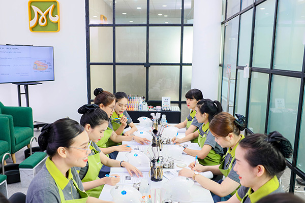 lớp học lý thuyết nail