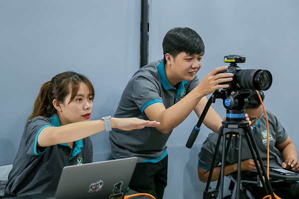 học nghề chụp ảnh quay phim