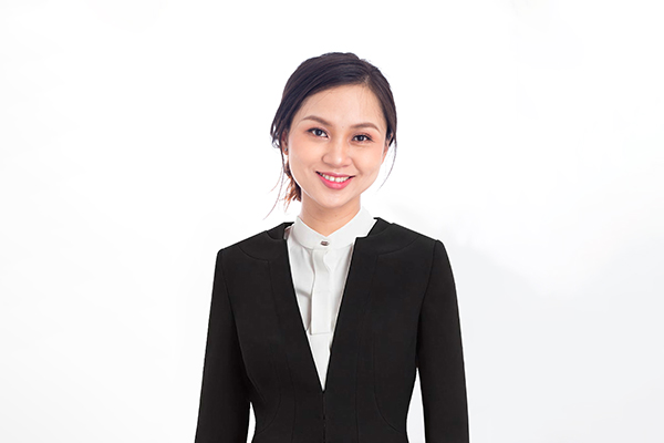 Cô Nguyễn Phương Thảo