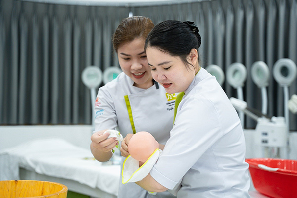 học hết lớp 9 nên học nghề gì cho nữ