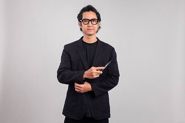 Thầy Trần Vũ Quốc Lăng