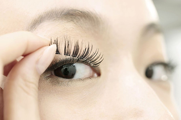 Gắn mi tự nhiên