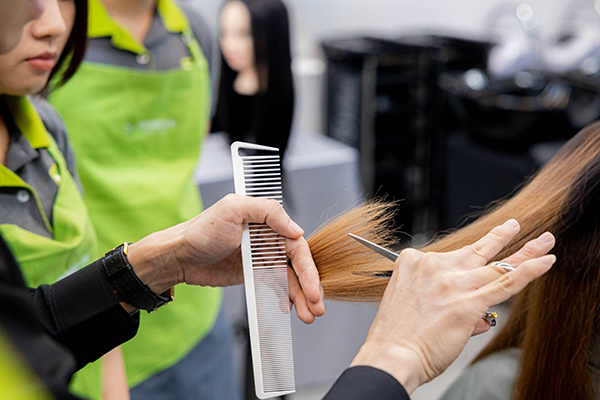 học nghề tóc không lo thất nghiệp