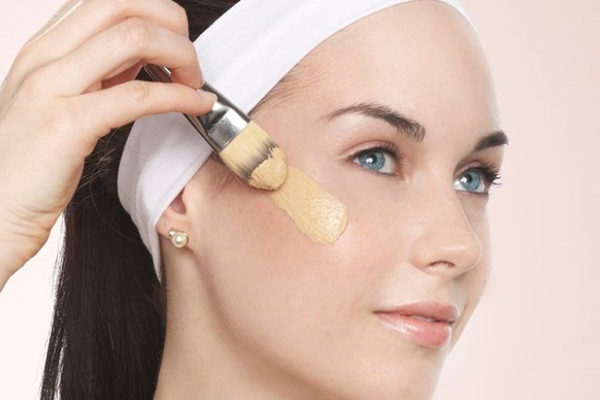 nên dùng kem lót hay kem chống nắng